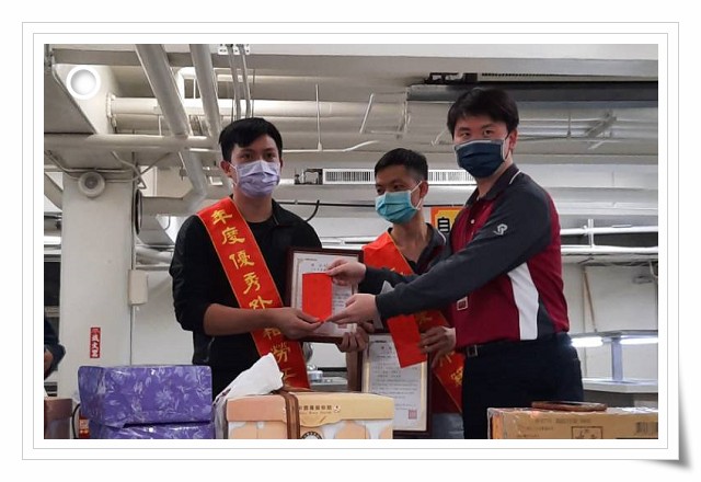 110年度優良勞工表揚-武O錄