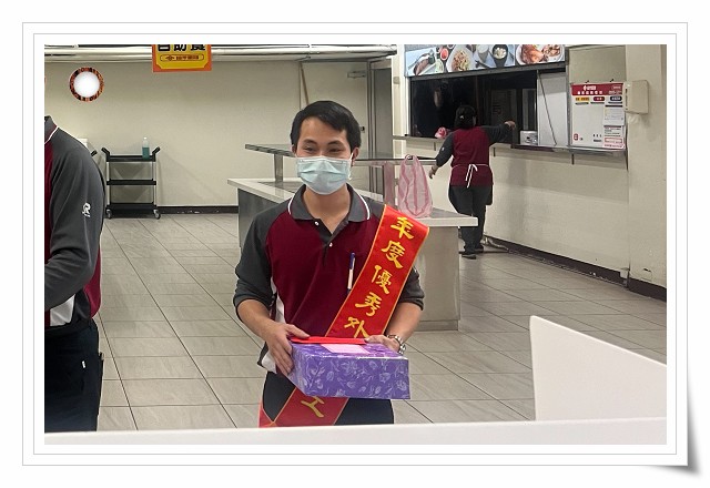 111年度優良勞工表揚-武O決